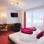 Ξενοδοχείο Schoenauer Hof