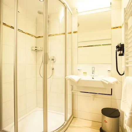 Schonauer Hof Hotel Bach (Tyrol)