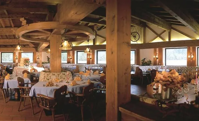 Schoenauer Hof Hotel Bach (Tyrol)