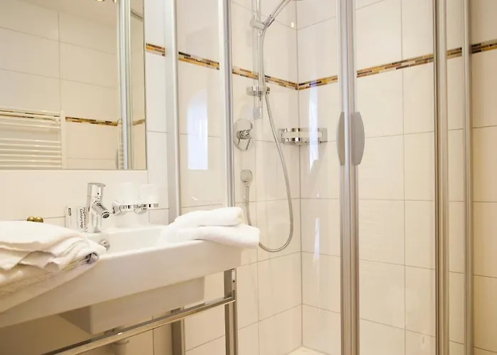 Schoenauer Hof 3* Bach (Tyrol)