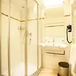 Schoenauer Hof Hotel Bach (Tyrol)