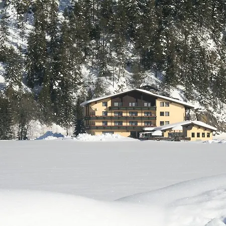 Hotel Schonauer Hof Bach (Tyrol)