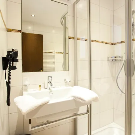 Hotel Schonauer Hof 3*